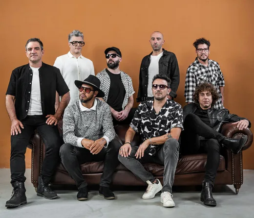 La banda de rock uruguaya estrena un nuevo single con la colaboracin de la agrupacin espaola Vetusta Morla con la que ya ha compartido varias veces escenario en distintas ciudades del mundo